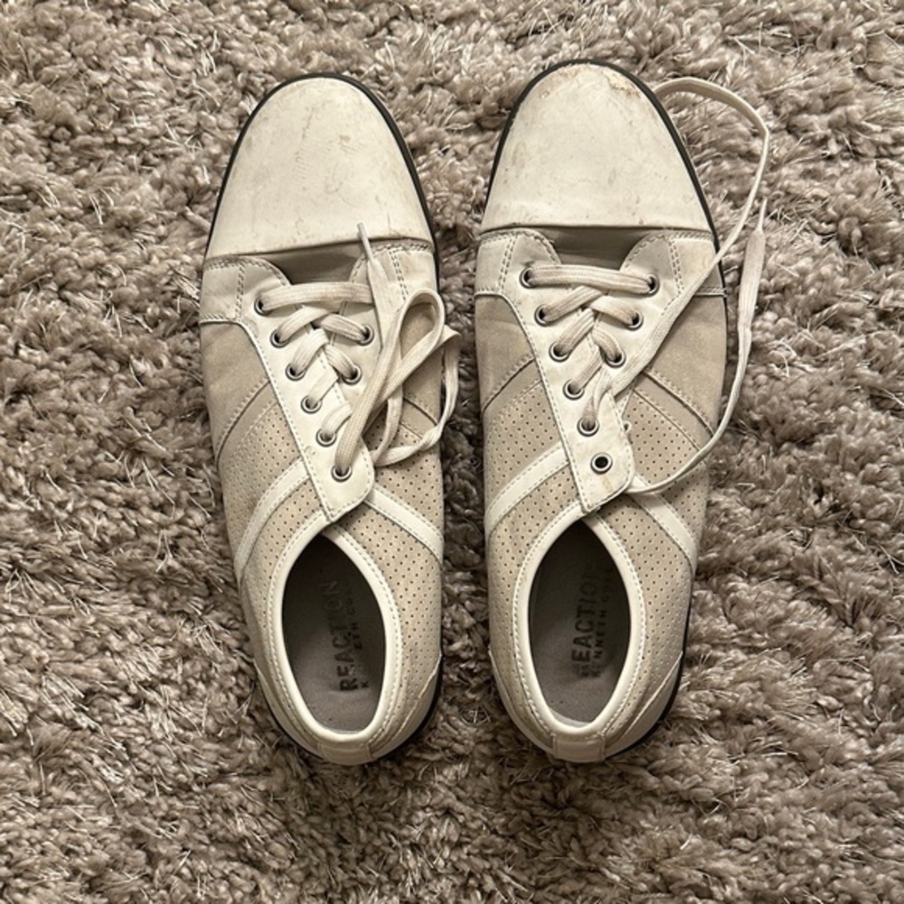 Kenneth Cole Reaction Cream Sneakers